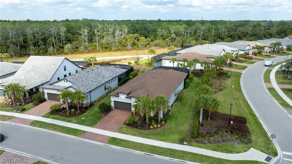 9681 Everglades Drive Naples FL 34120