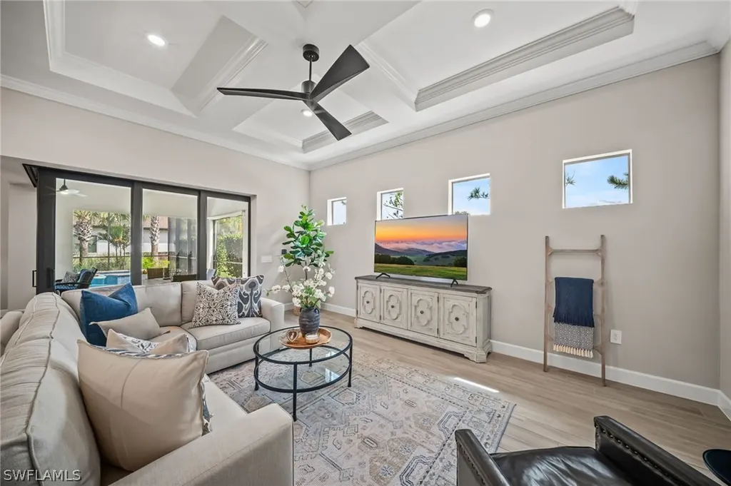 9681 Everglades Drive Naples FL 34120