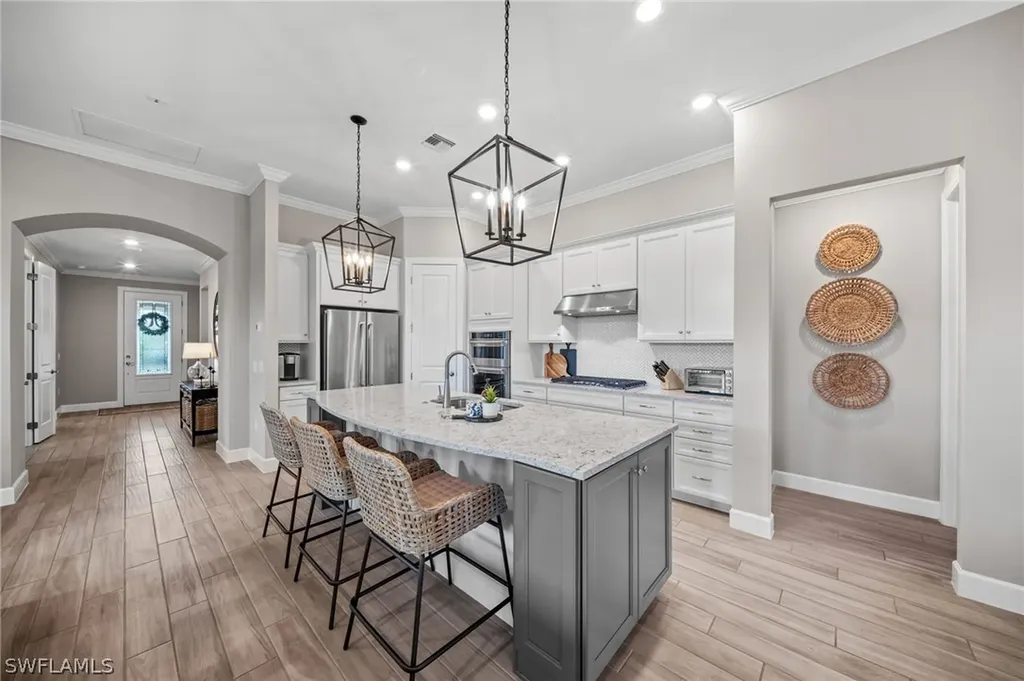 9681 Everglades Drive Naples FL 34120