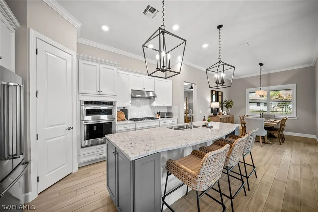 9681 Everglades Drive Naples FL 34120