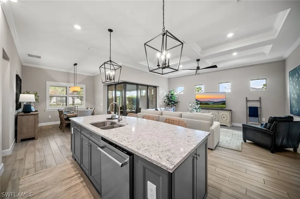 9681 Everglades Drive Naples FL 34120