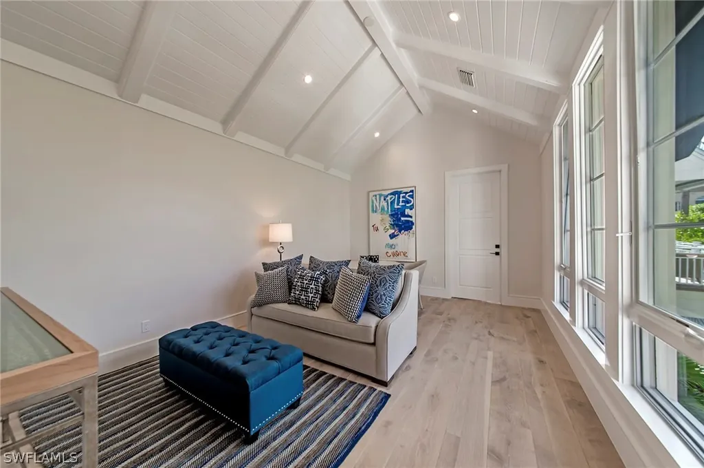 434 3rd Avenue S Naples FL 34102