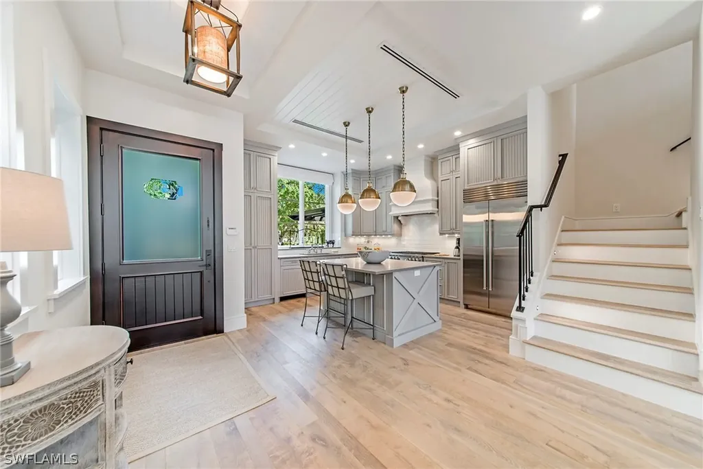 434 3rd Avenue S Naples FL 34102