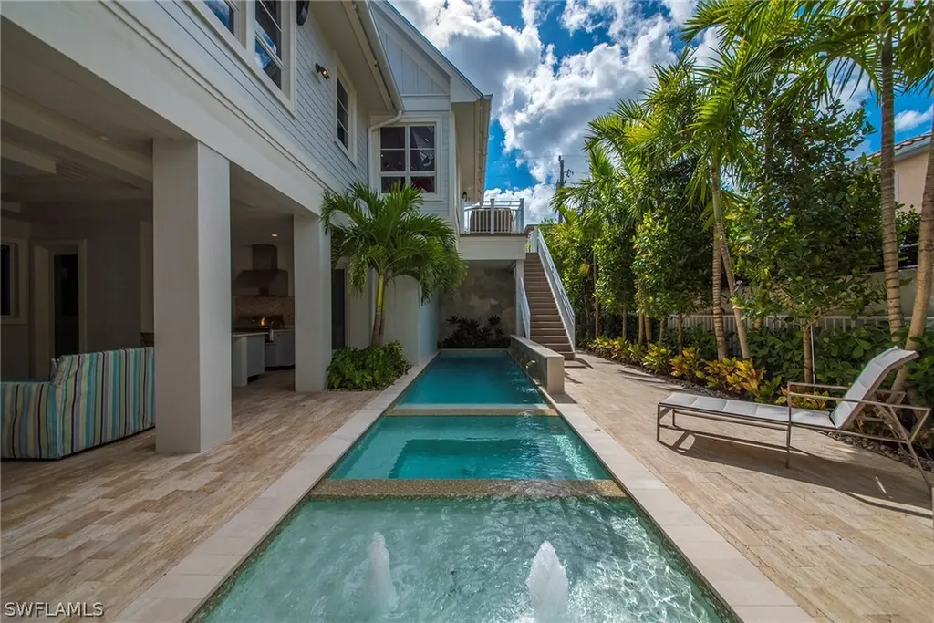 434 3rd Avenue S Naples FL 34102