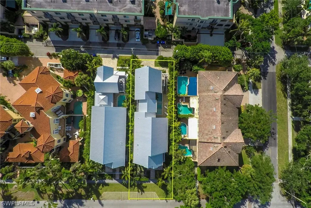 434 3rd Avenue S Naples FL 34102
