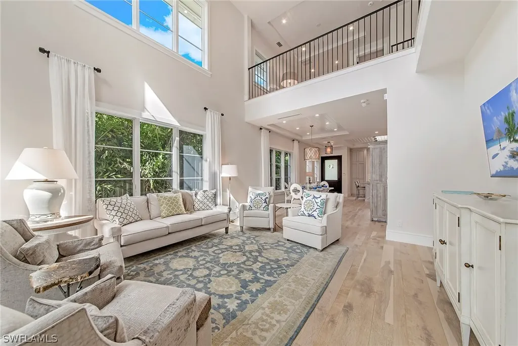 434 3rd Avenue S Naples FL 34102