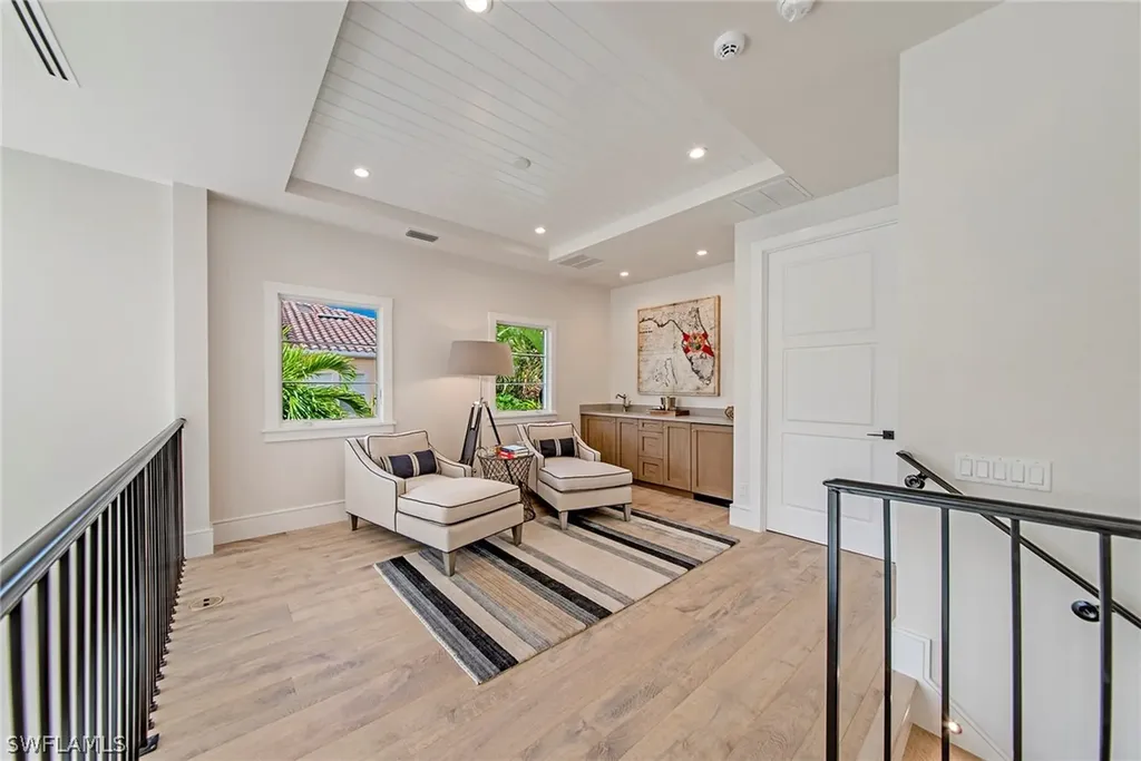 434 3rd Avenue S Naples FL 34102