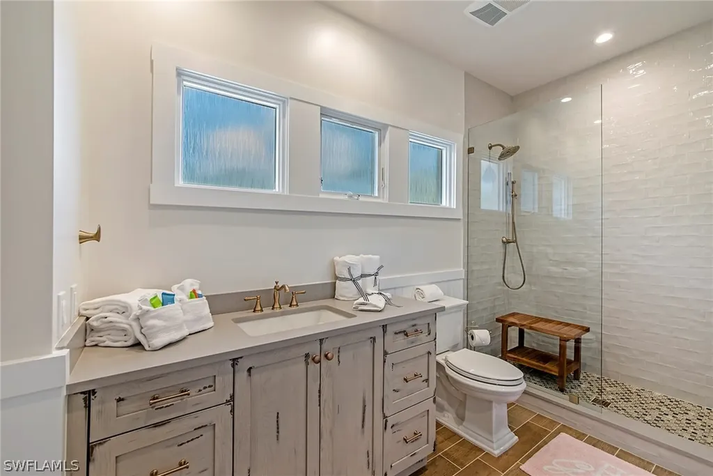 434 3rd Avenue S Naples FL 34102