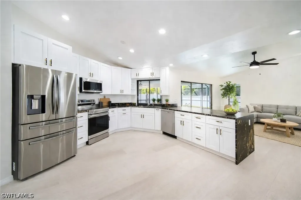 10731 Regent Circle Naples FL 34109
