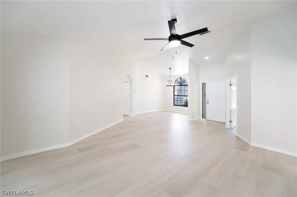 10731 Regent Circle Naples FL 34109