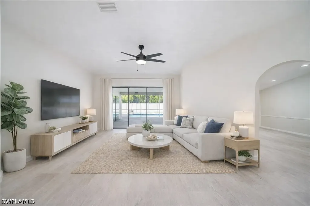 10731 Regent Circle Naples FL 34109