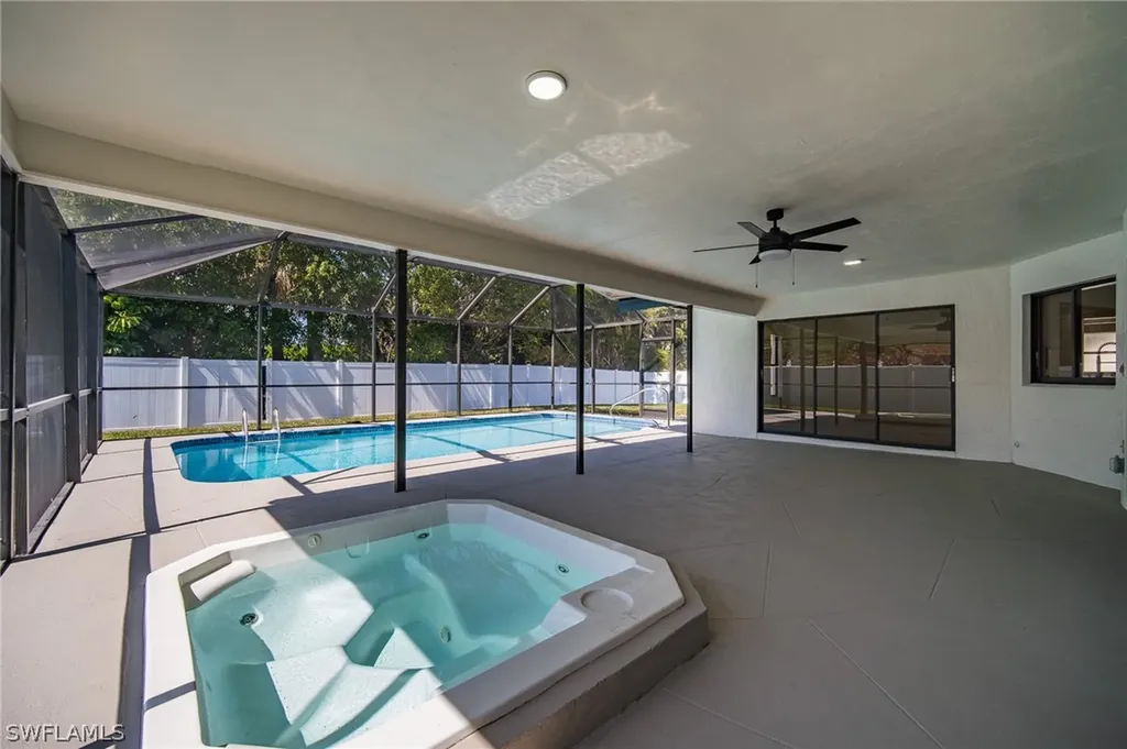 10731 Regent Circle Naples FL 34109