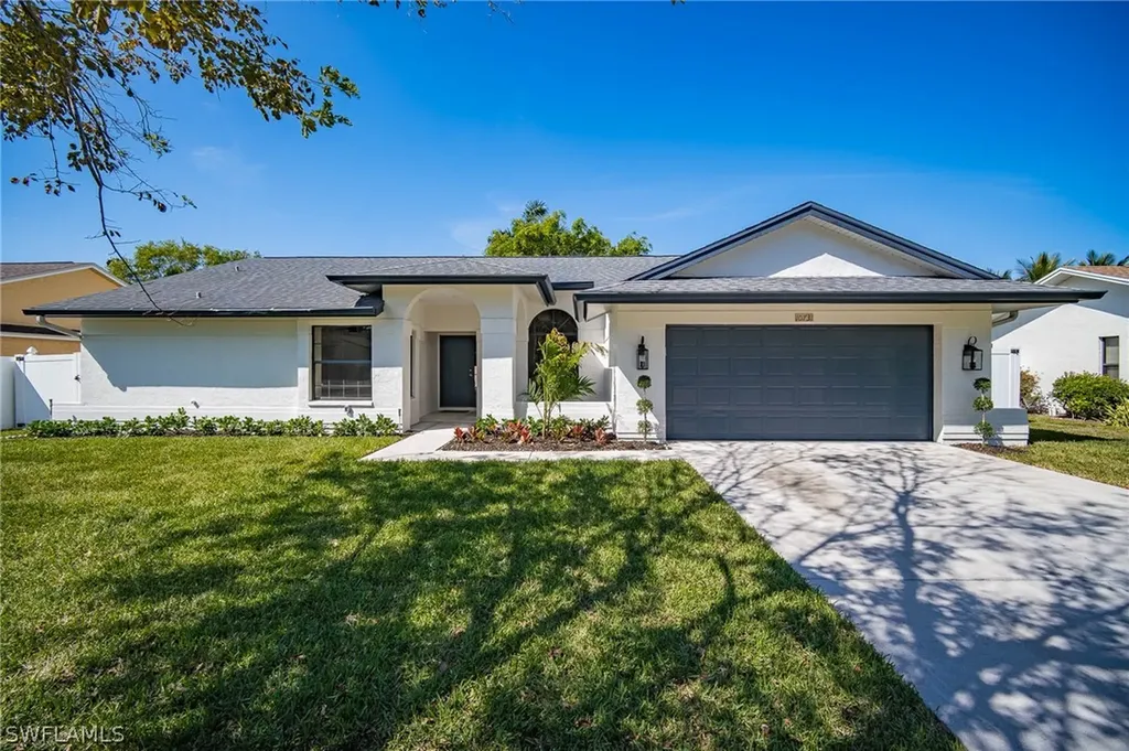 10731 Regent Circle Naples FL 34109