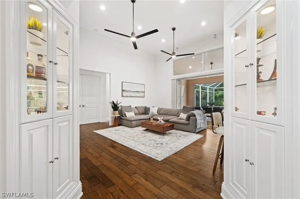 1905 Fairfax Circle Naples FL 34109