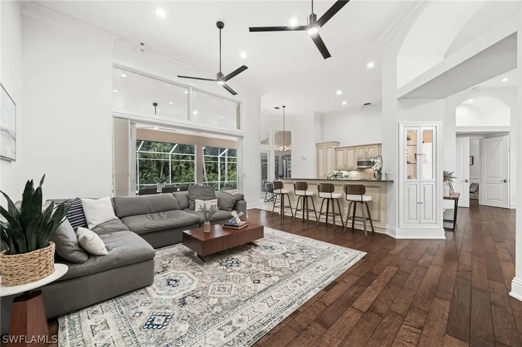 1905 Fairfax Circle Naples FL 34109