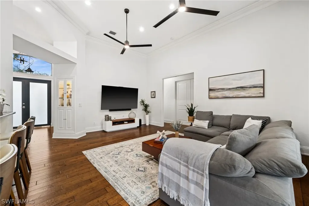 1905 Fairfax Circle Naples FL 34109