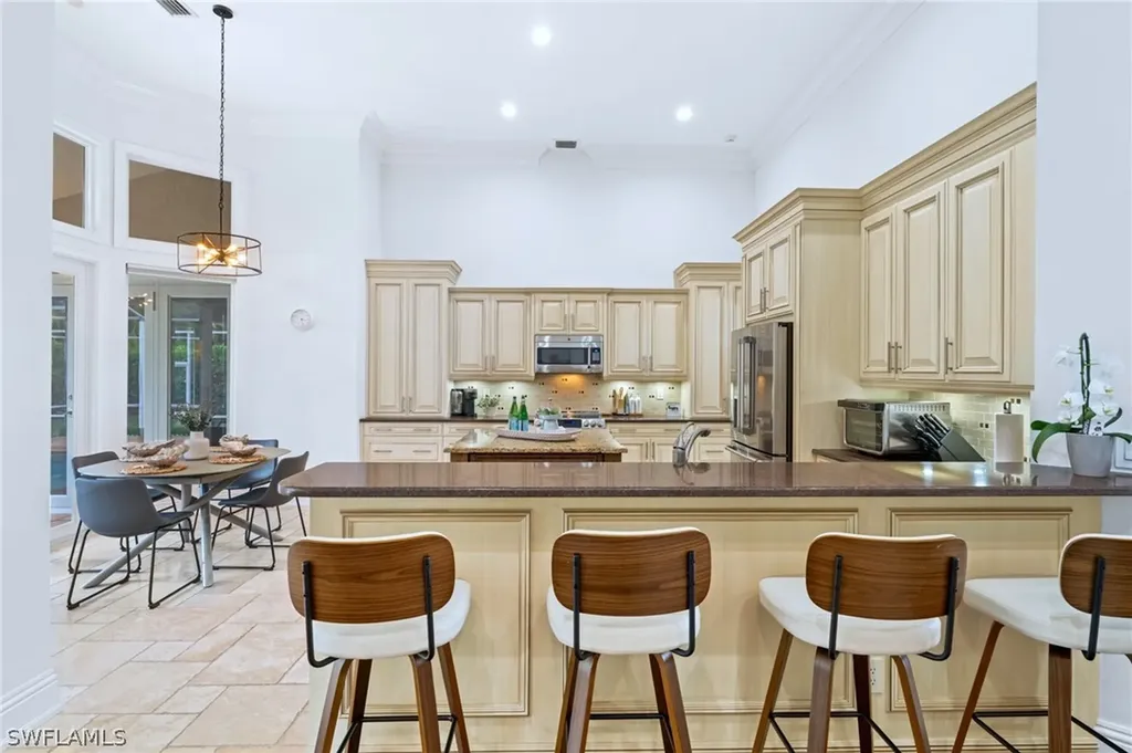 1905 Fairfax Circle Naples FL 34109