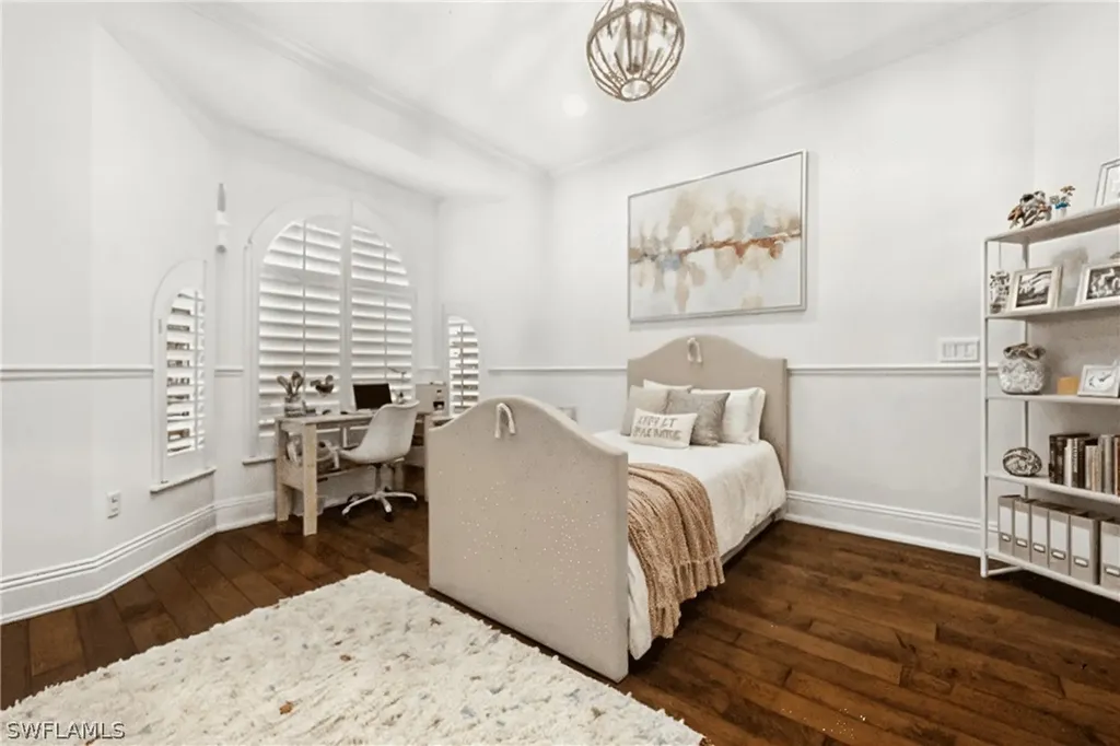 1905 Fairfax Circle Naples FL 34109