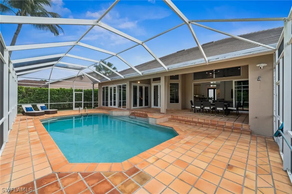 1905 Fairfax Circle Naples FL 34109
