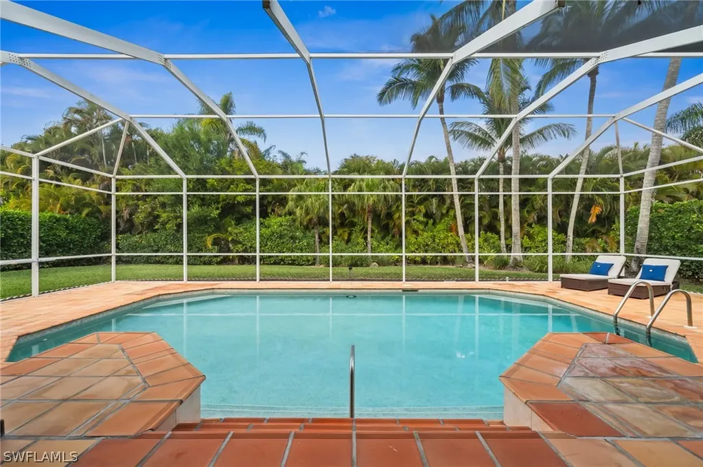 1905 Fairfax Circle Naples FL 34109