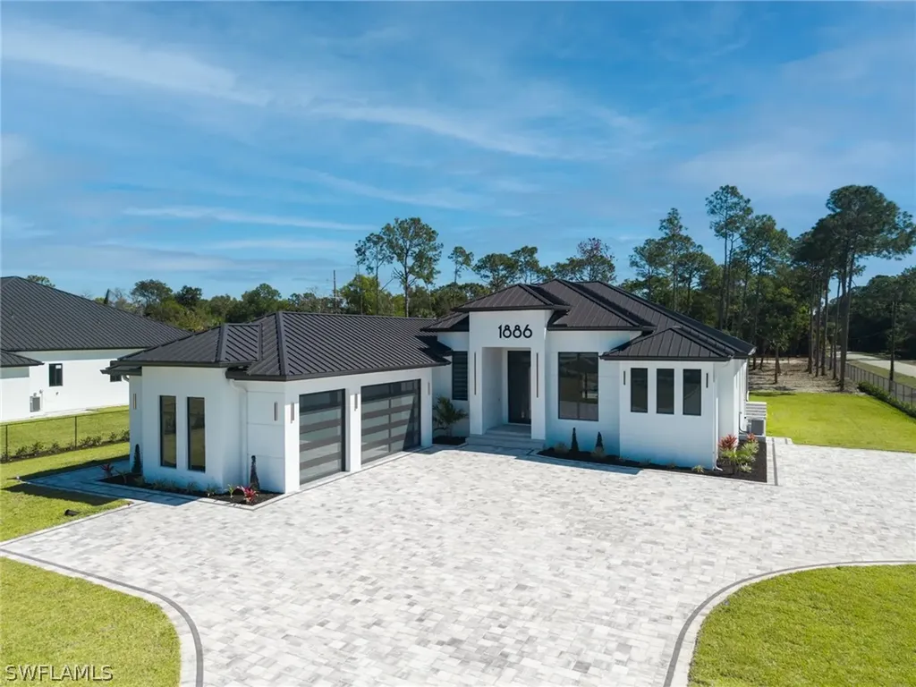 1886 39th Street SW Naples FL 34117
