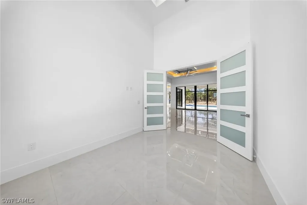 1886 39th Street SW Naples FL 34117