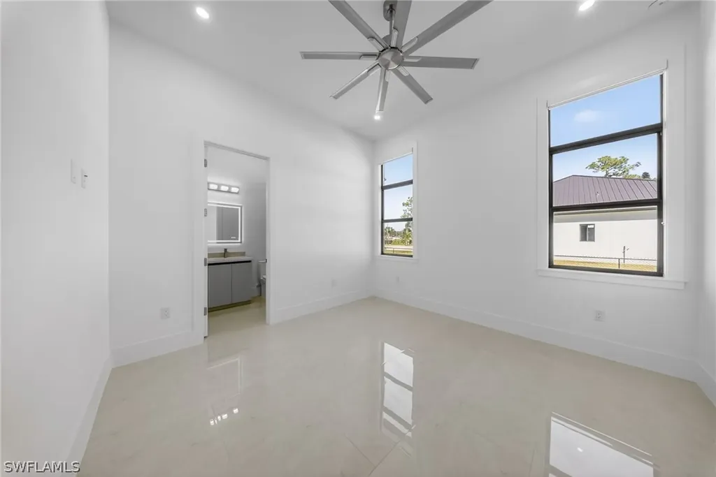 1886 39th Street SW Naples FL 34117