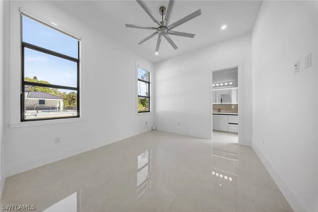 1886 39th Street SW Naples FL 34117