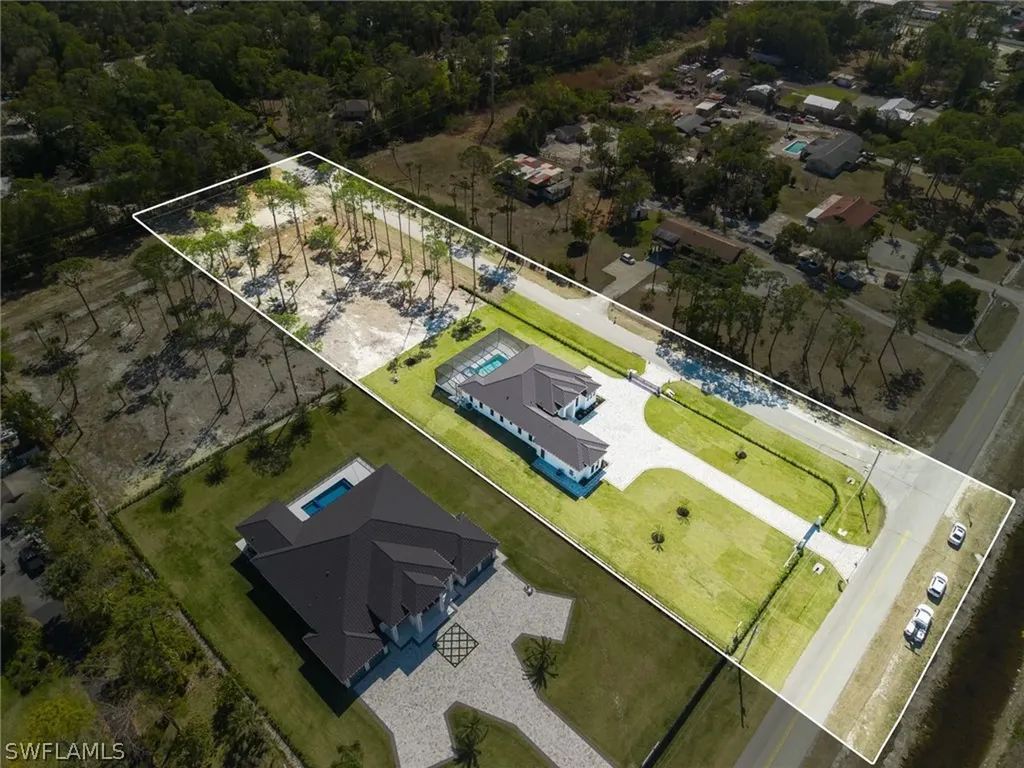 1886 39th Street SW Naples FL 34117