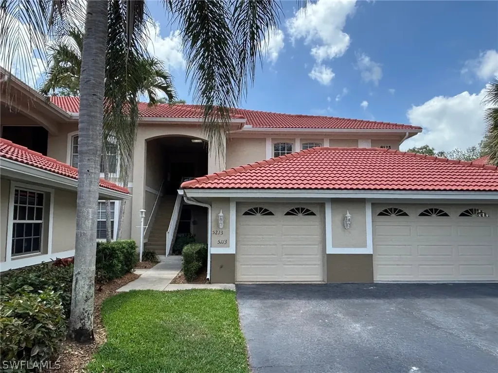 Naples FL, 8125 Celeste Drive, Unit 5213