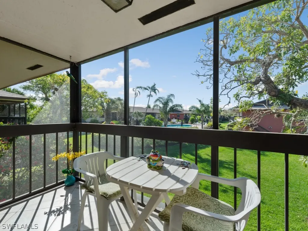 Marco Island FL, 207 S Collier Boulevard, Unit 4-208