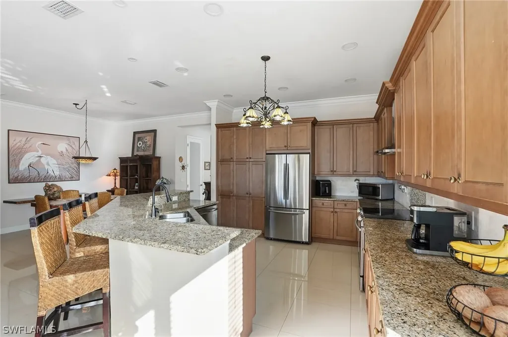 13843 Luna Drive Naples FL 34109