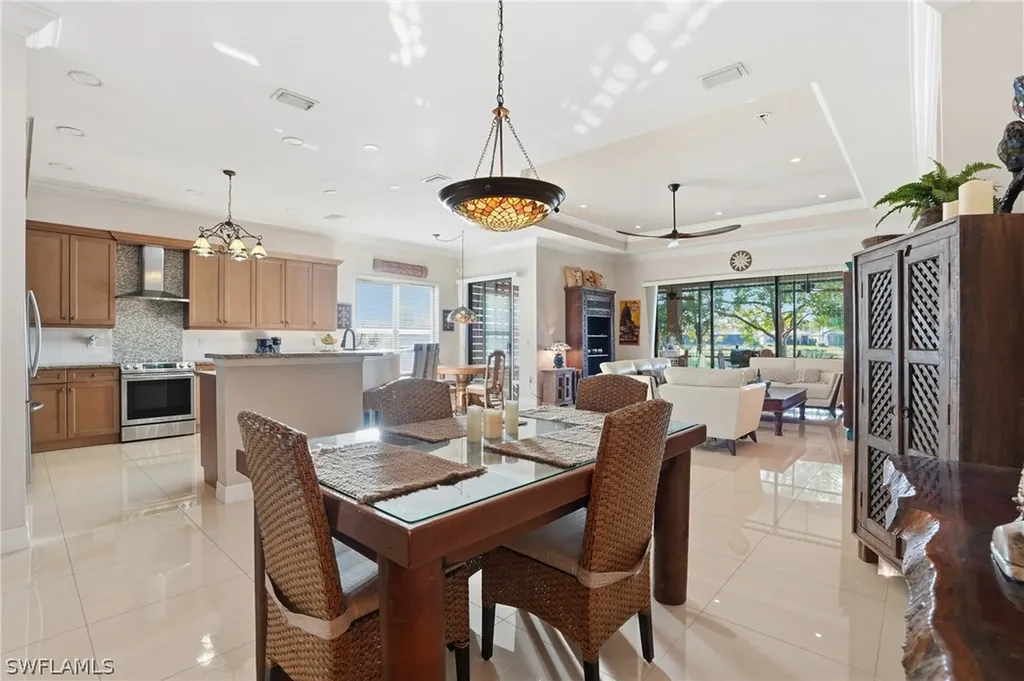13843 Luna Drive Naples FL 34109