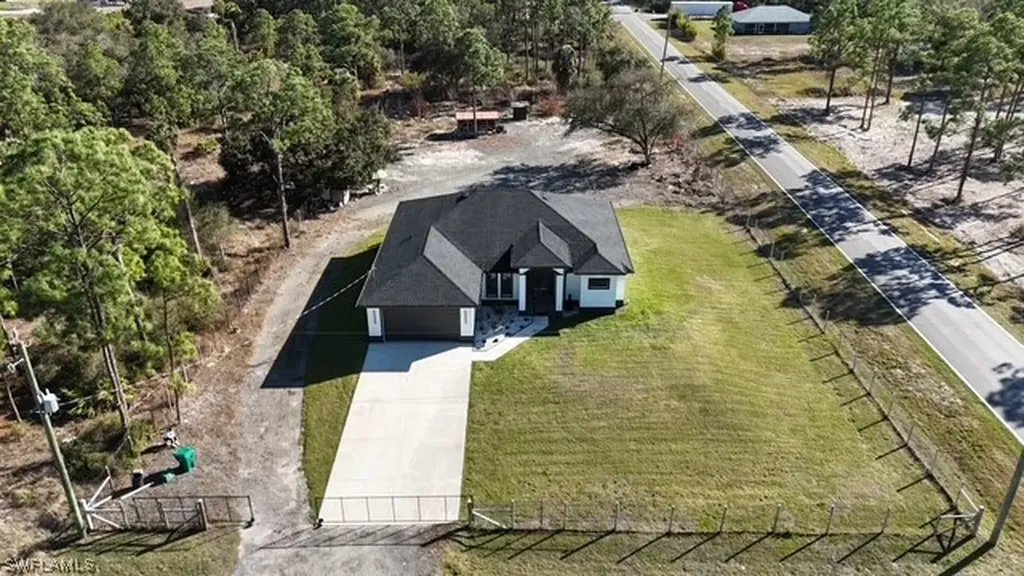 7691 23rd Place Labelle FL 33935