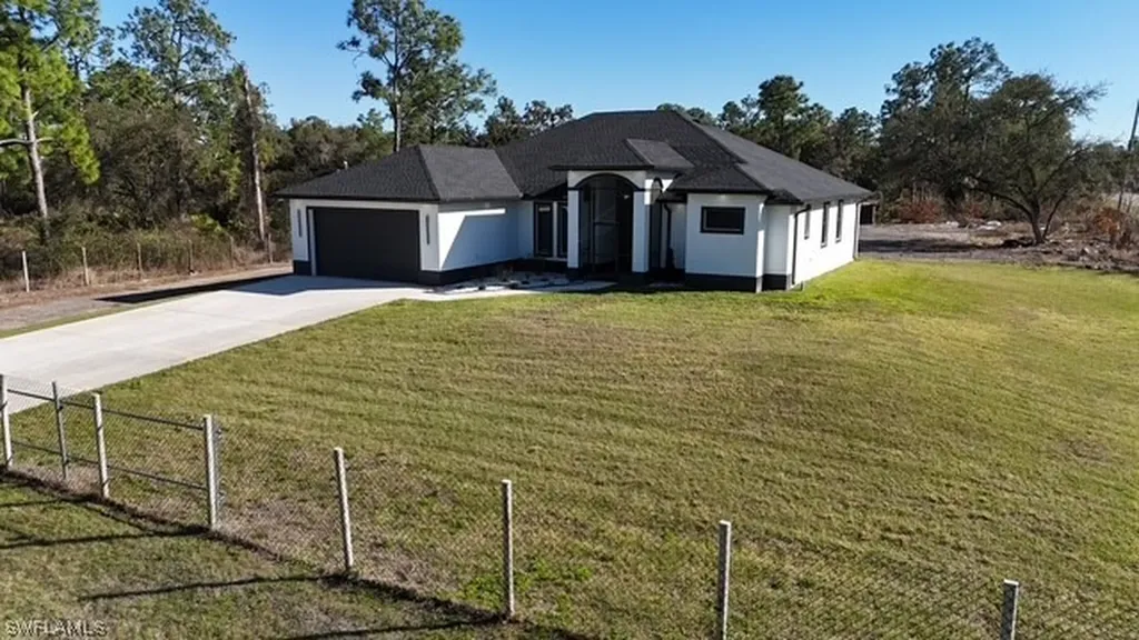 7691 23rd Place Labelle FL 33935
