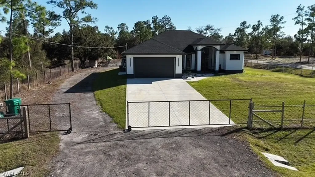 7691 23rd Place Labelle FL 33935