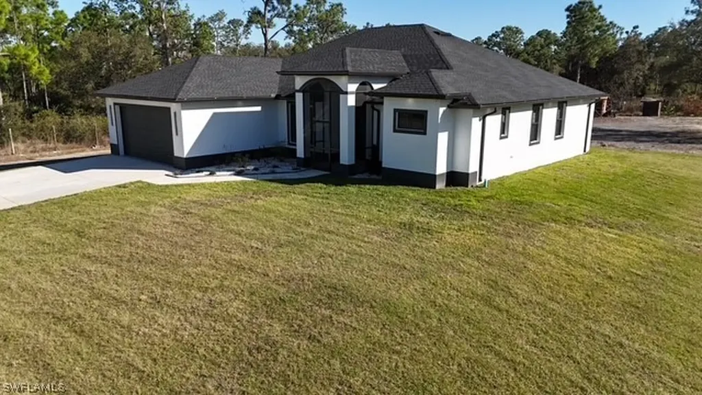 7691 23rd Place Labelle FL 33935