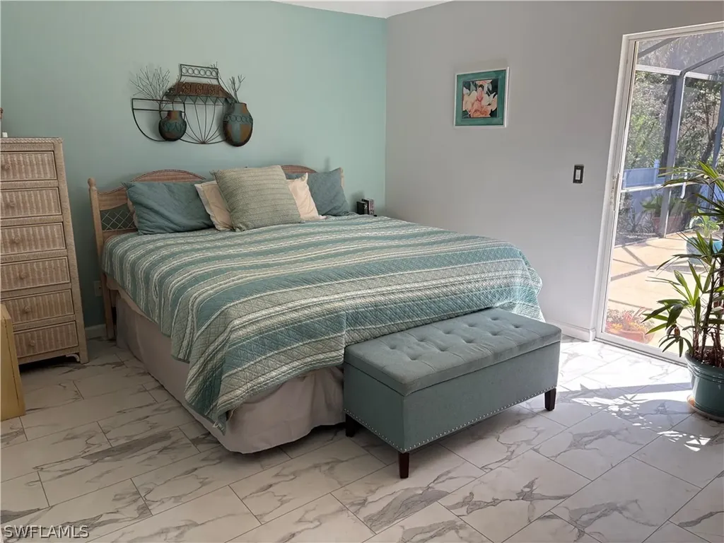 2500 Lee Street Naples FL 34112