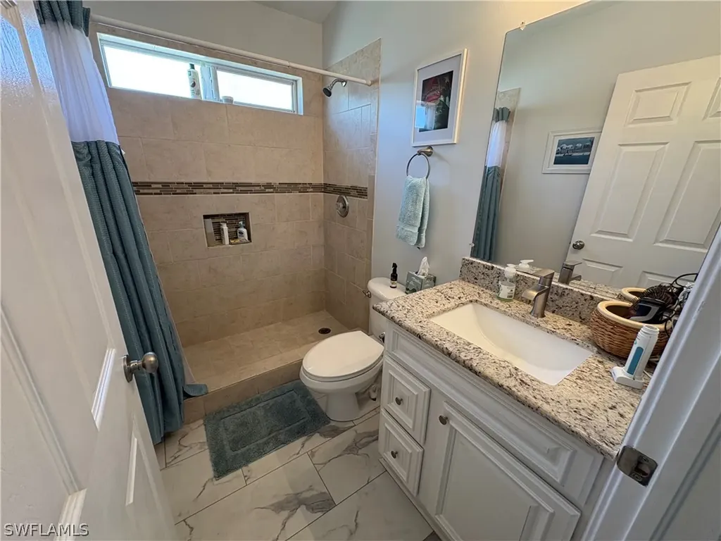 2500 Lee Street Naples FL 34112