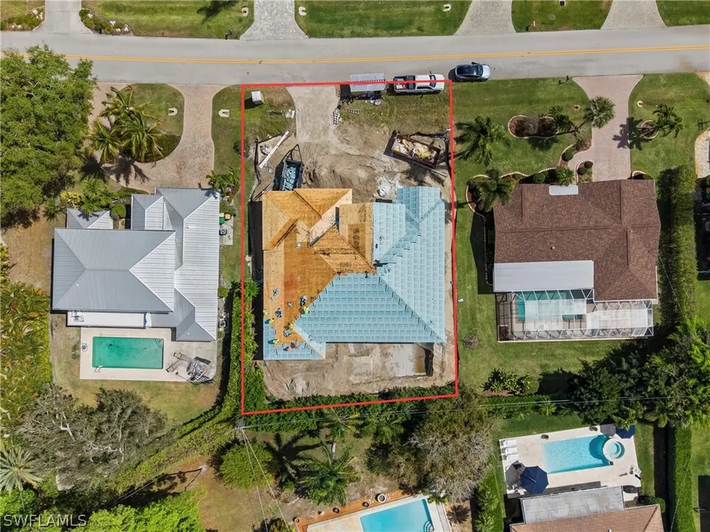 335 Burning Tree Drive Naples FL 34105