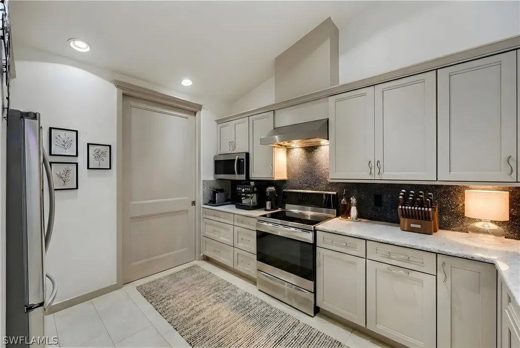 6624 Trident Way Naples FL 34108