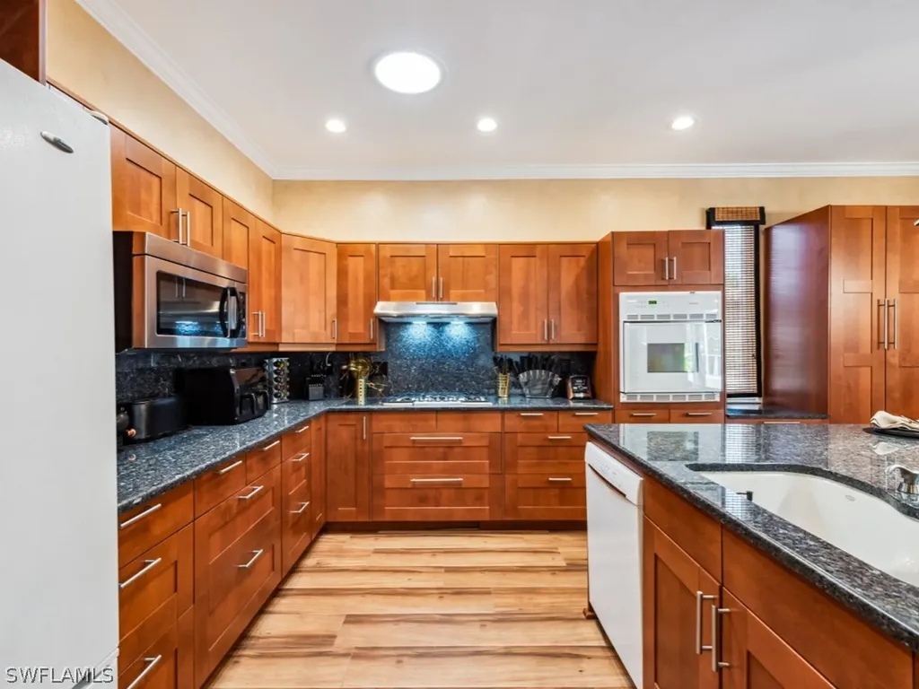 127 Palmetto Dunes Circle Naples FL 34113