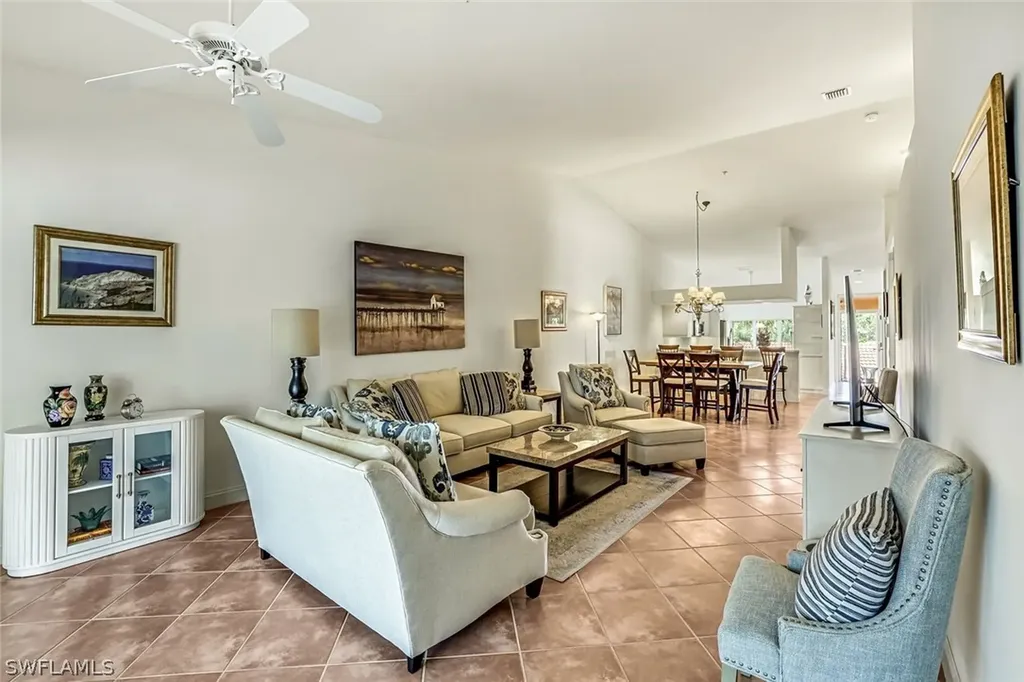 2385 Hidden Lake Drive Naples FL 34112