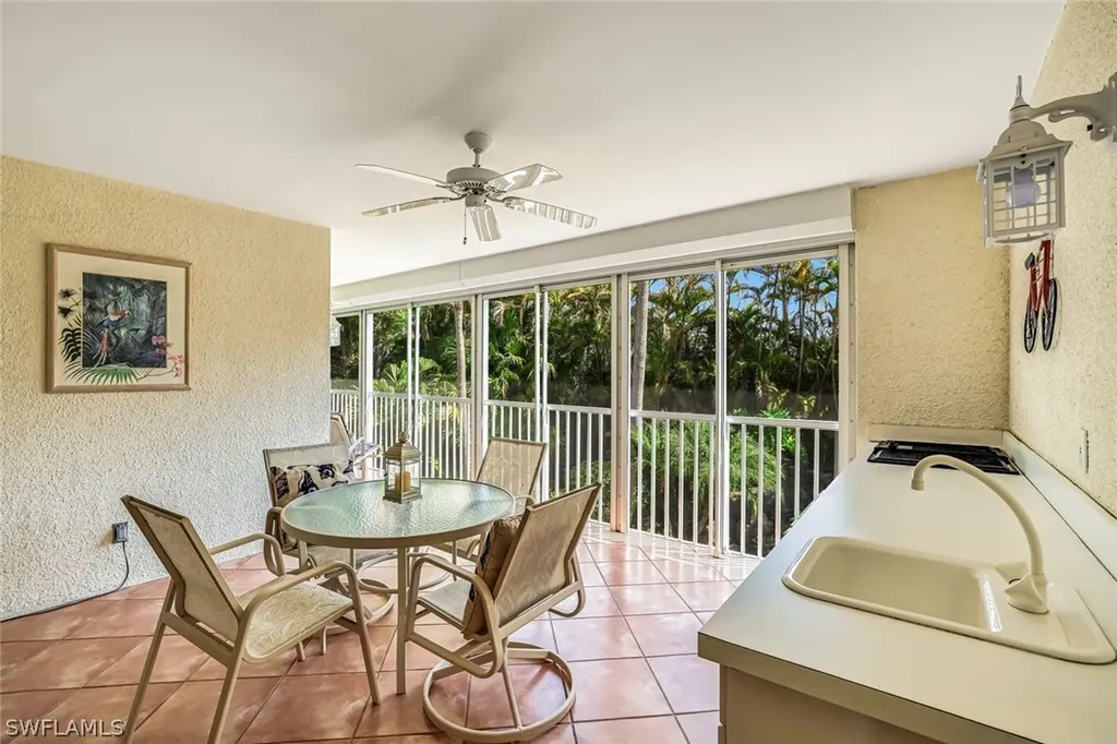 2385 Hidden Lake Drive Naples FL 34112