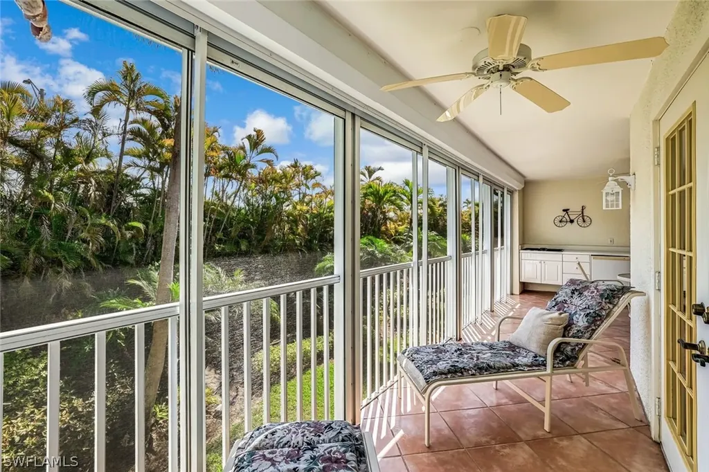 2385 Hidden Lake Drive Naples FL 34112