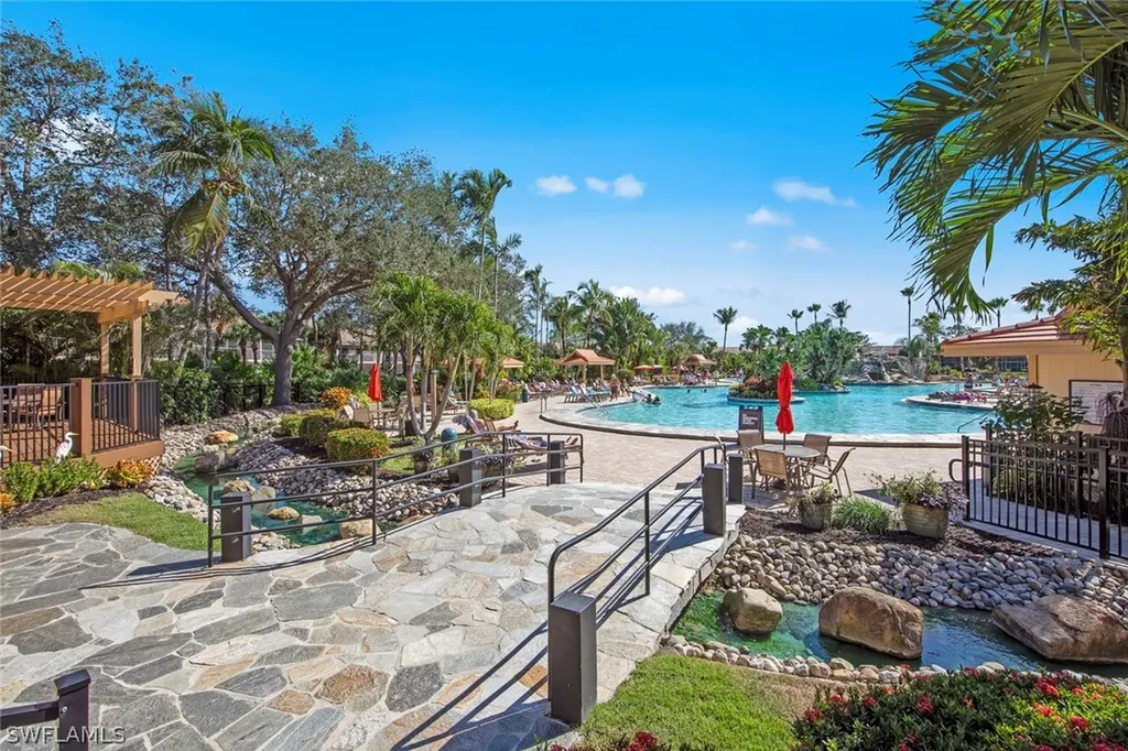 2385 Hidden Lake Drive Naples FL 34112