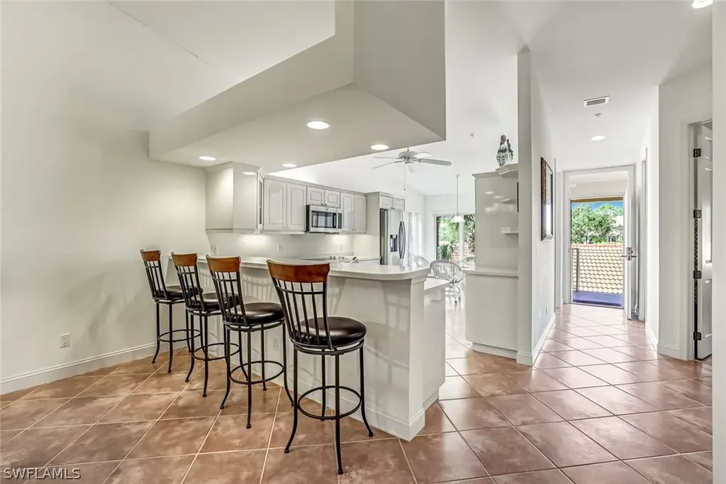 2385 Hidden Lake Drive Naples FL 34112
