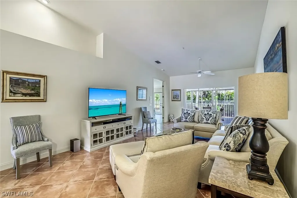 2385 Hidden Lake Drive Naples FL 34112