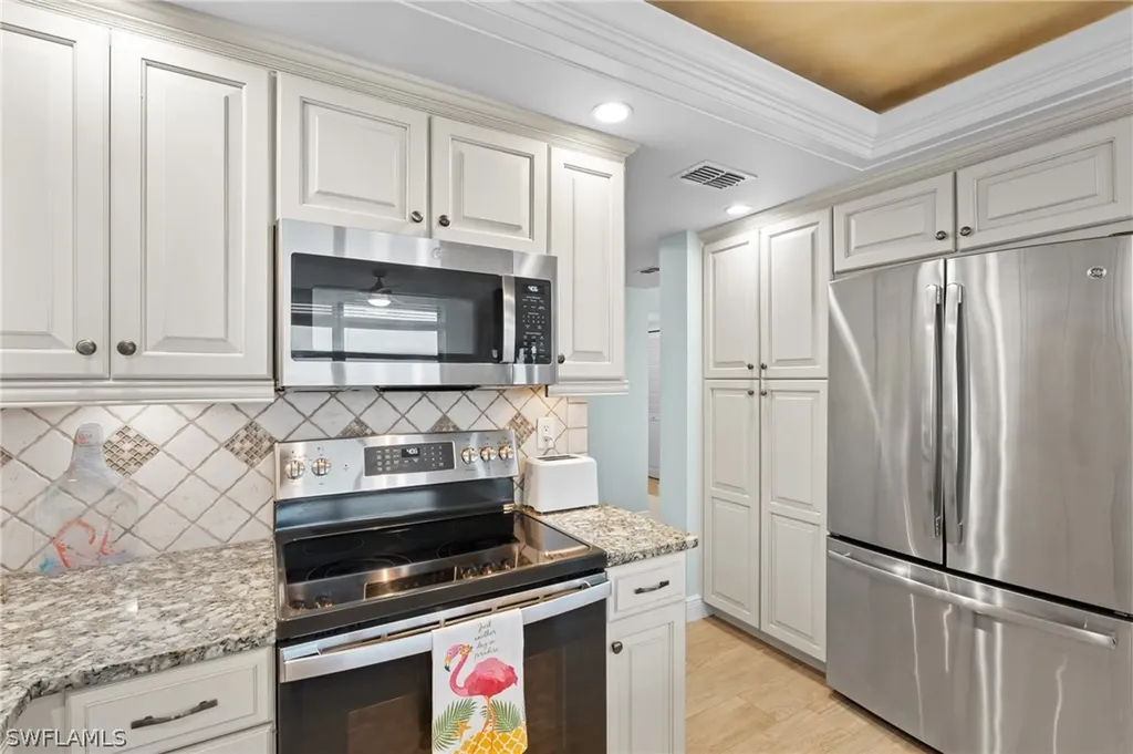 9375 Gulf Shore Drive Naples FL 34108