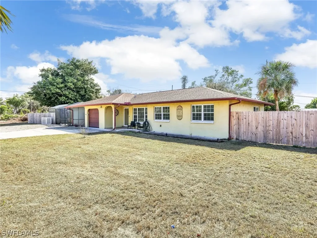 18025 Constitution Circle Fort Myers FL 33967